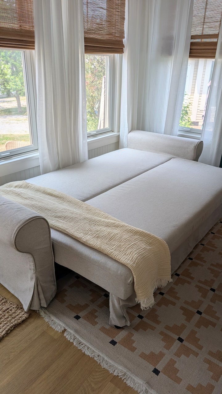 Extra duvets, sheets and pillows tucked inside.