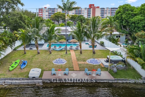 Golden Lakefront Retreat | Pool•Jacuzzi•BKB•Kayaks