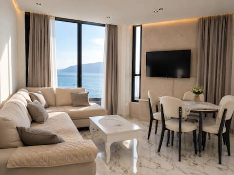 Popular Airbnb listing: IDeal Sea View & Privat Parking2 in Qendër Vlorë