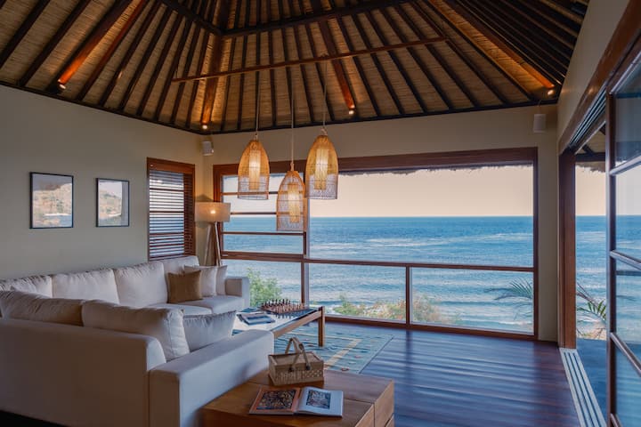 Océa Amed - beachfront private villa 2