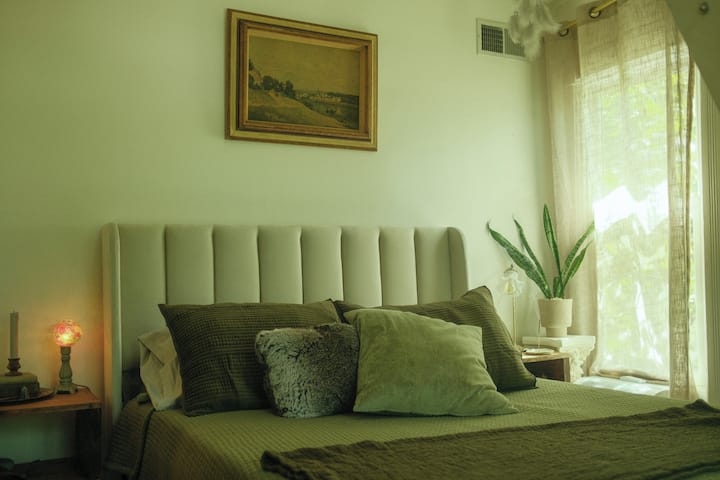 საძინებელი 1