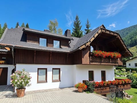 Charming ski-in/ski-out country house with sauna