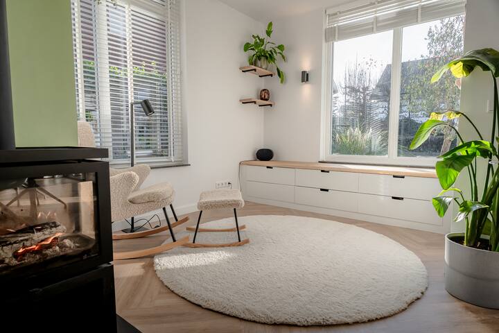 Villa Met Jacuzzi & Bioscoop Bij Efteling - 蒂爾堡