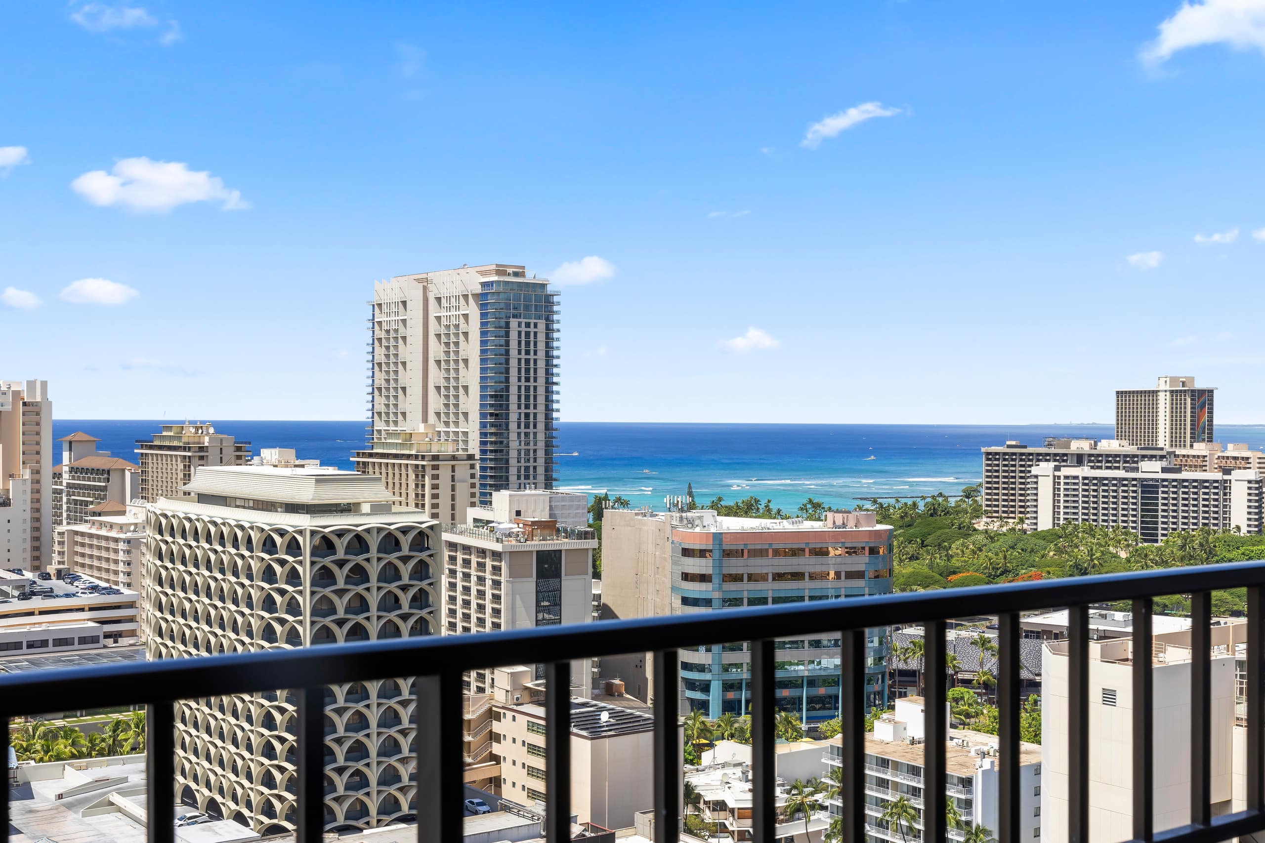 1 BD Ocean View Free Assigned Parking, Gym, AC - Image 17