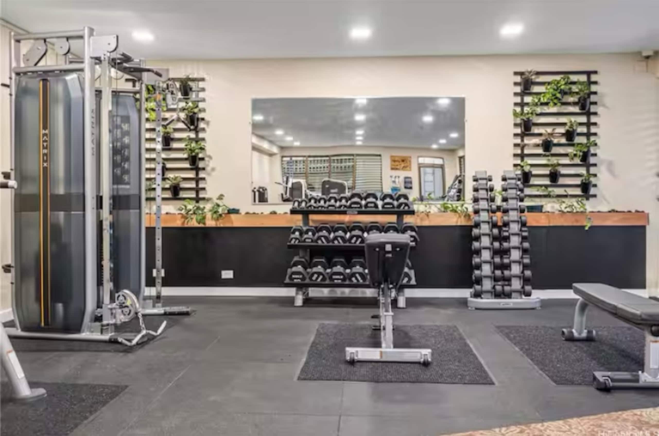 1 BD Ocean View Free Assigned Parking, Gym, AC - Image 23