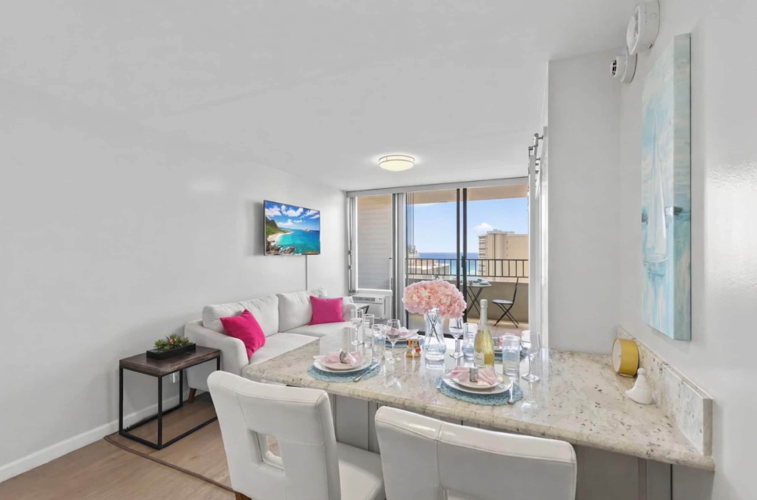 1 BD Ocean View Free Assigned Parking, Gym, AC - Image 30