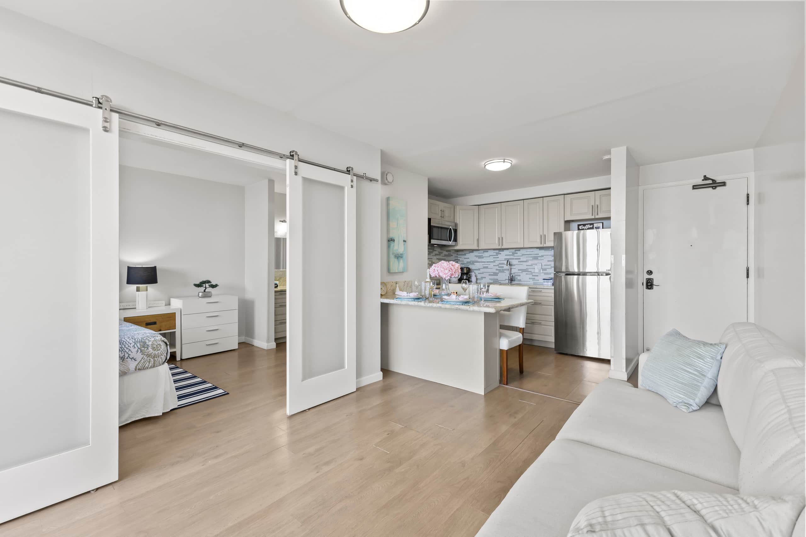 1 BD Ocean View Free Assigned Parking, Gym, AC - Image 33