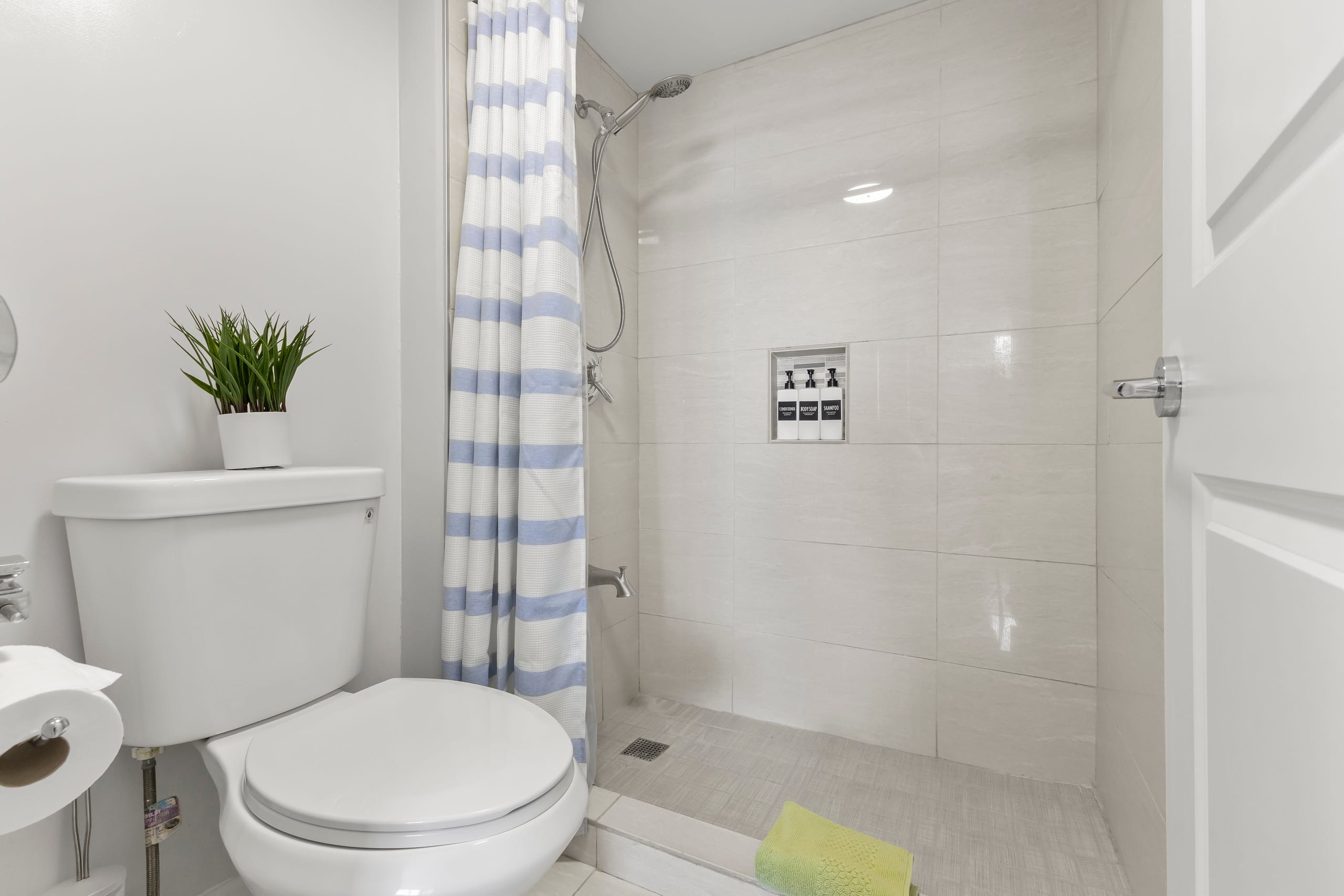 1 BD Ocean View Free Assigned Parking, Gym, AC - Image 14