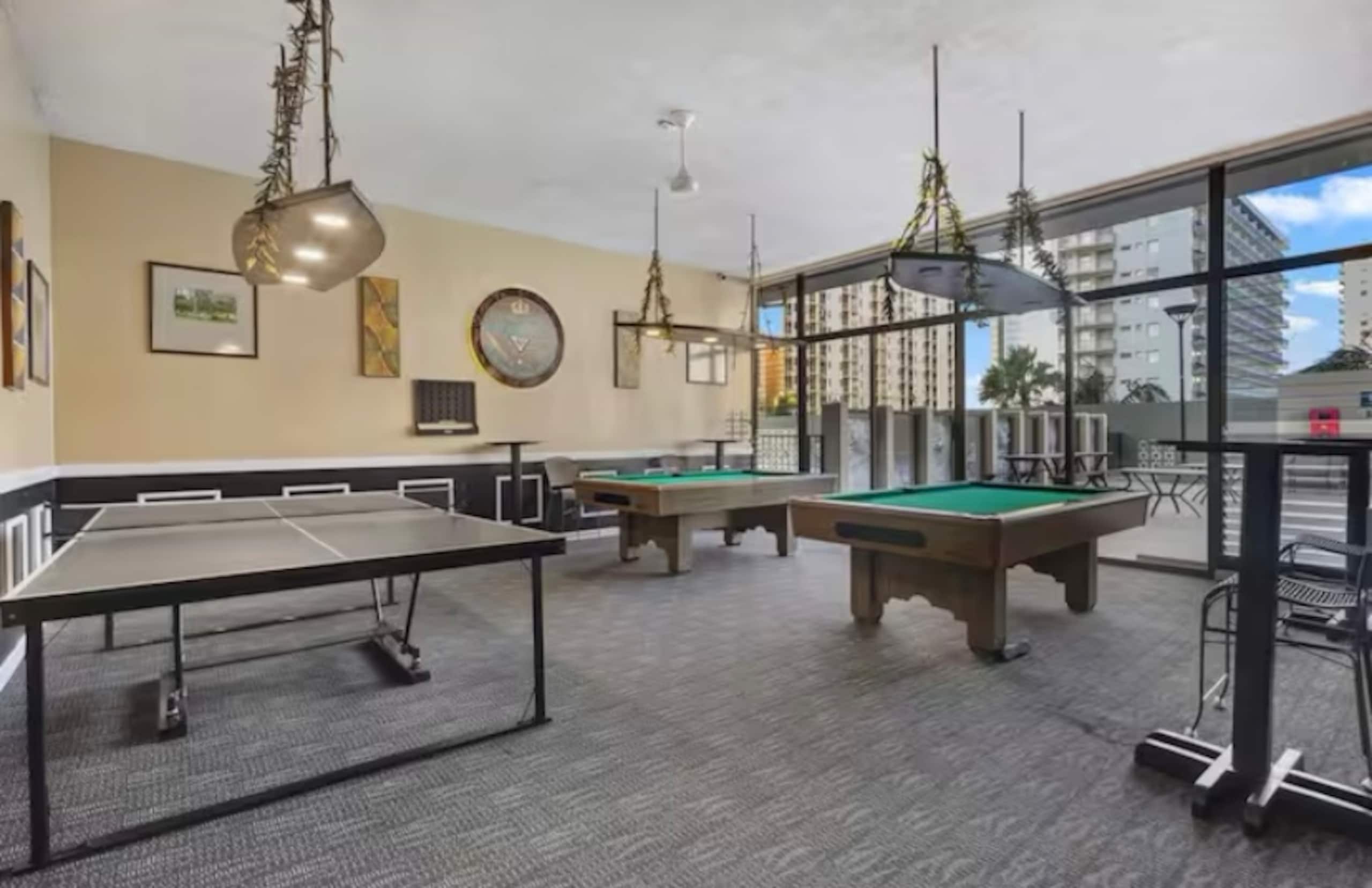 1 BD Ocean View Free Assigned Parking, Gym, AC - Image 38