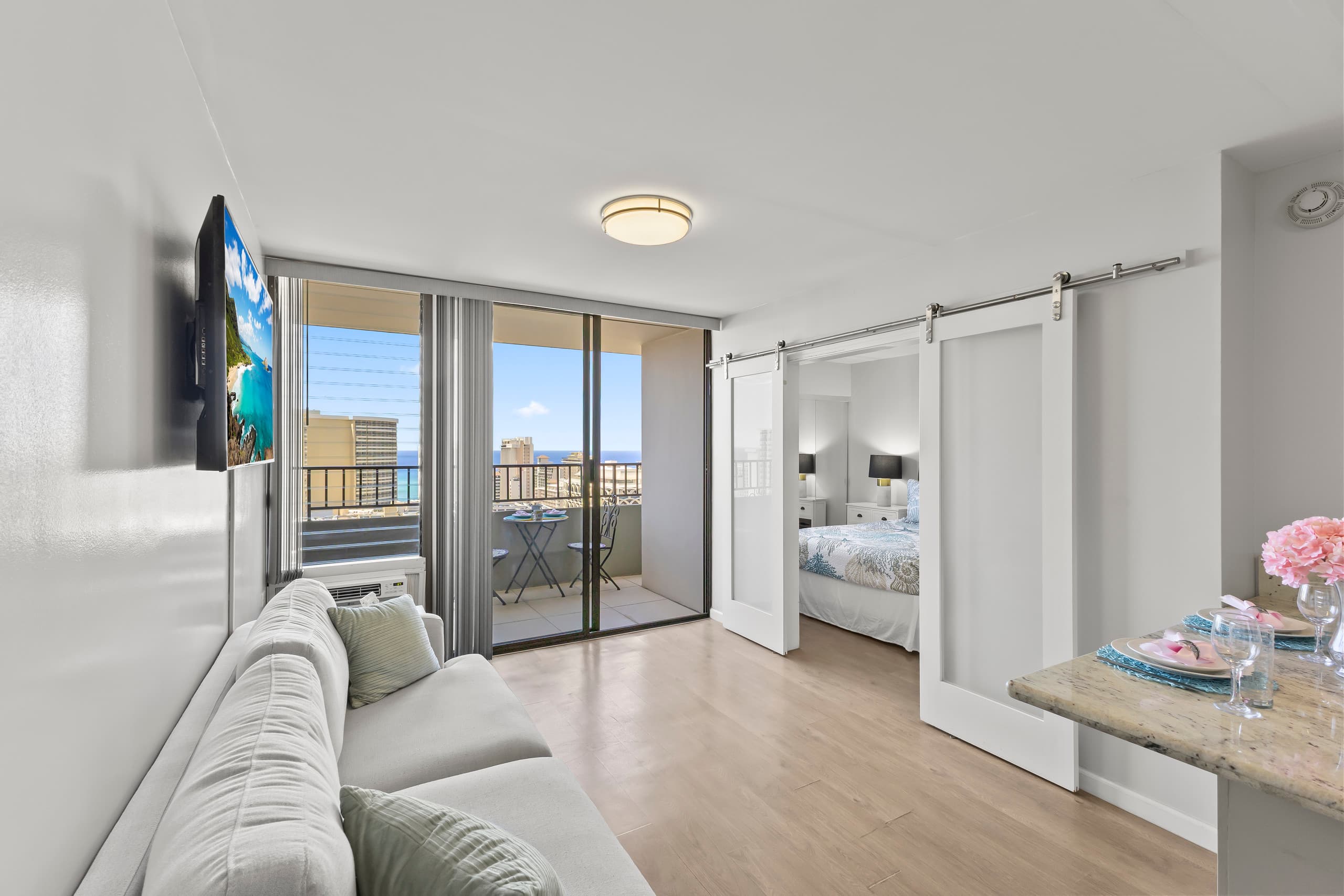 1 BD Ocean View Free Assigned Parking, Gym, AC - Image 36