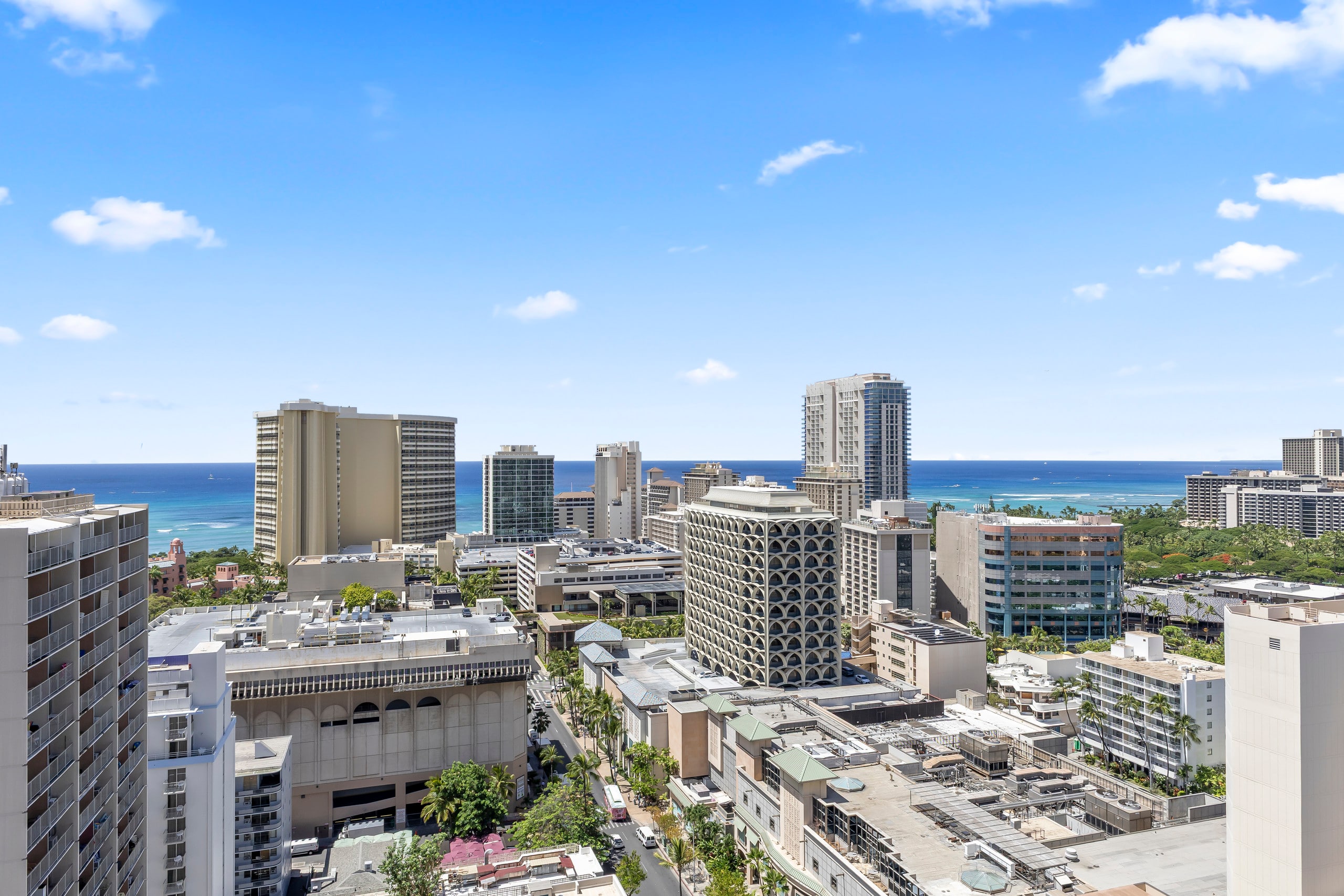1 BD Ocean View Free Assigned Parking, Gym, AC - Image 57