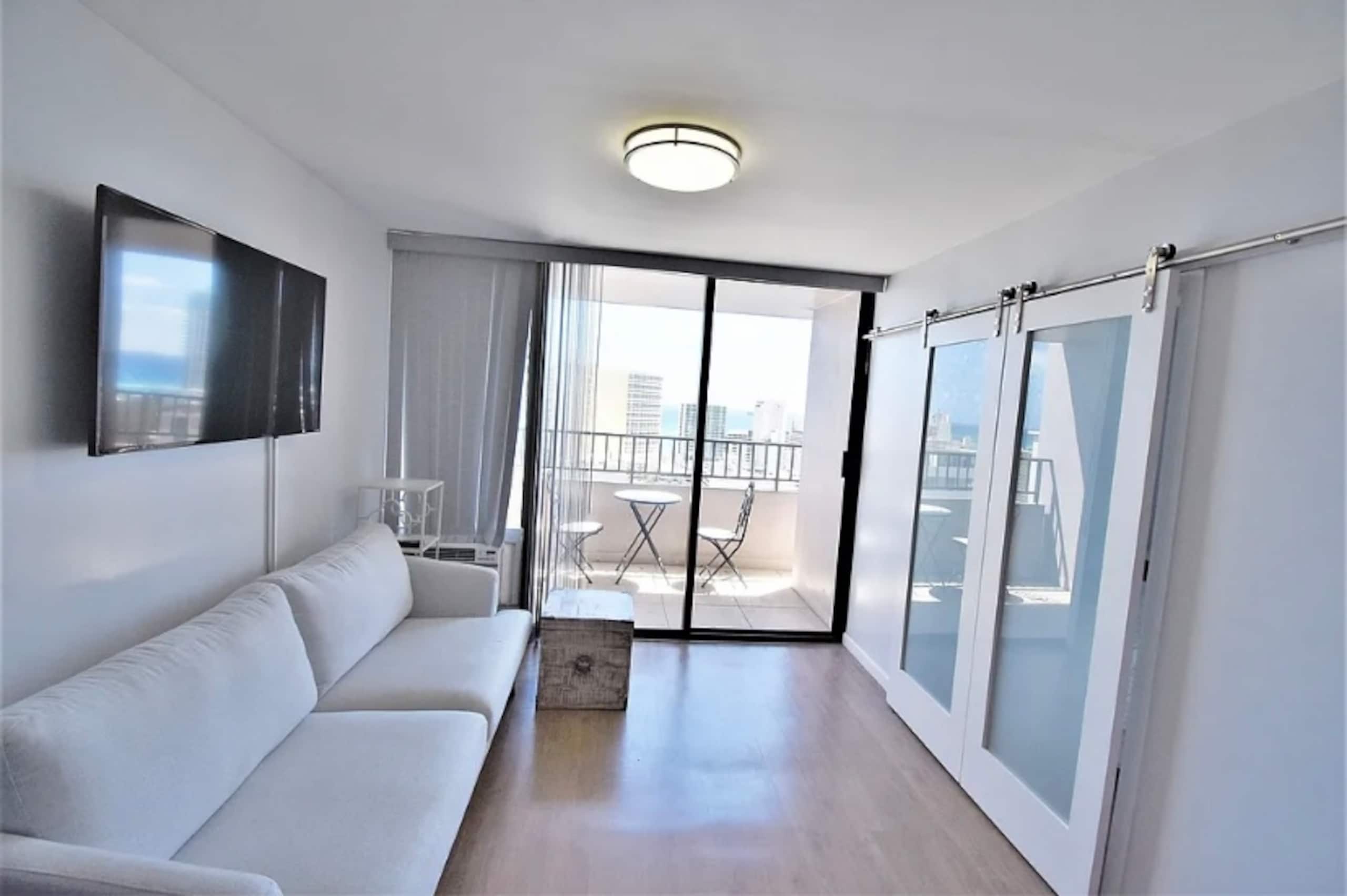 1 BD Ocean View Free Assigned Parking, Gym, AC - Image 40