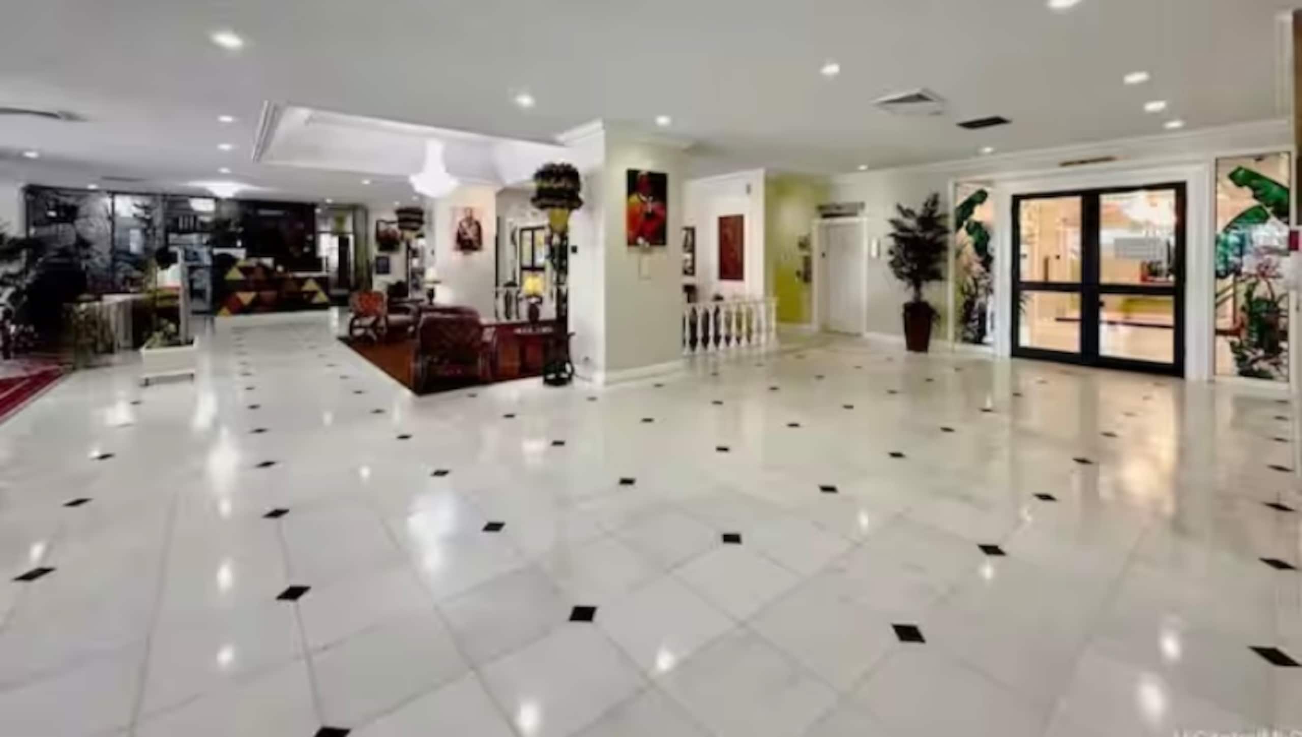 1 BD Ocean View Free Assigned Parking, Gym, AC - Image 53