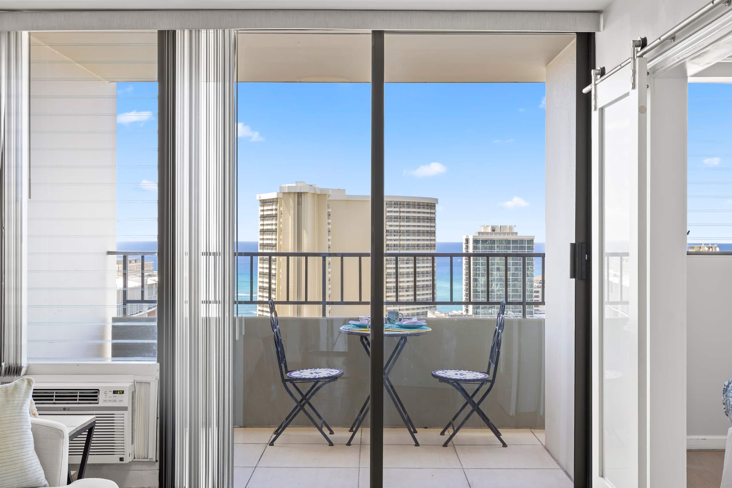 1 BD Ocean View Free Assigned Parking, Gym, AC - Image 18