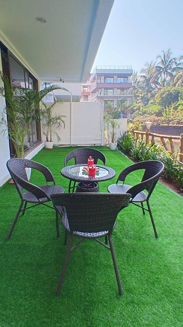 Courtyard image 1