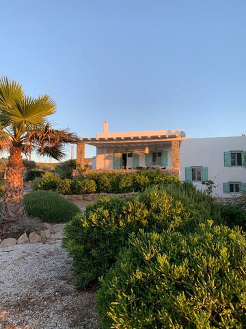 Jolie maison cycladique au calme Naoussa Paros gallery image 4