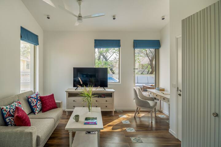 Bedroom 1 image 3