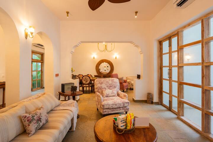 Living room 1 image 10