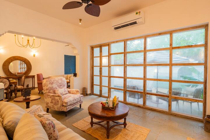 Living room 1 image 8