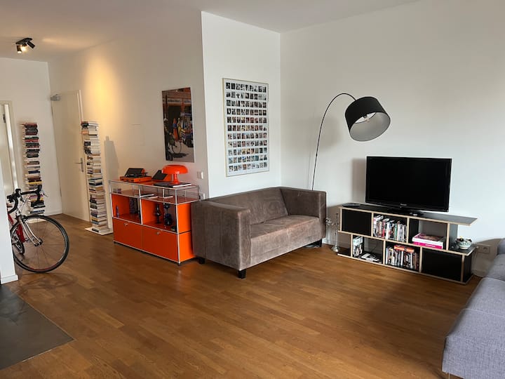 Apt. Spacieux/artistique Avec Balcon, Bien Situé - Berlin