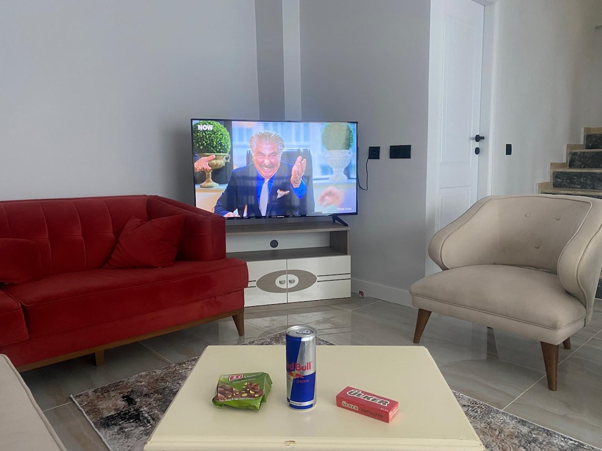 İzmir Yeni Foçada Lüx Havuzlu Triplex Villar