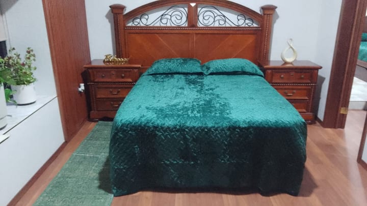 Cama queen size 