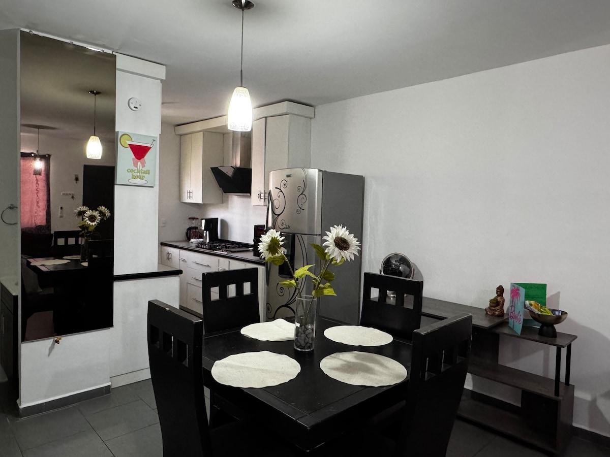 Successful Airbnb property: Entire apartment / 2 bedrooms / no cleaning fee / AC in Ciudad General Escobedo