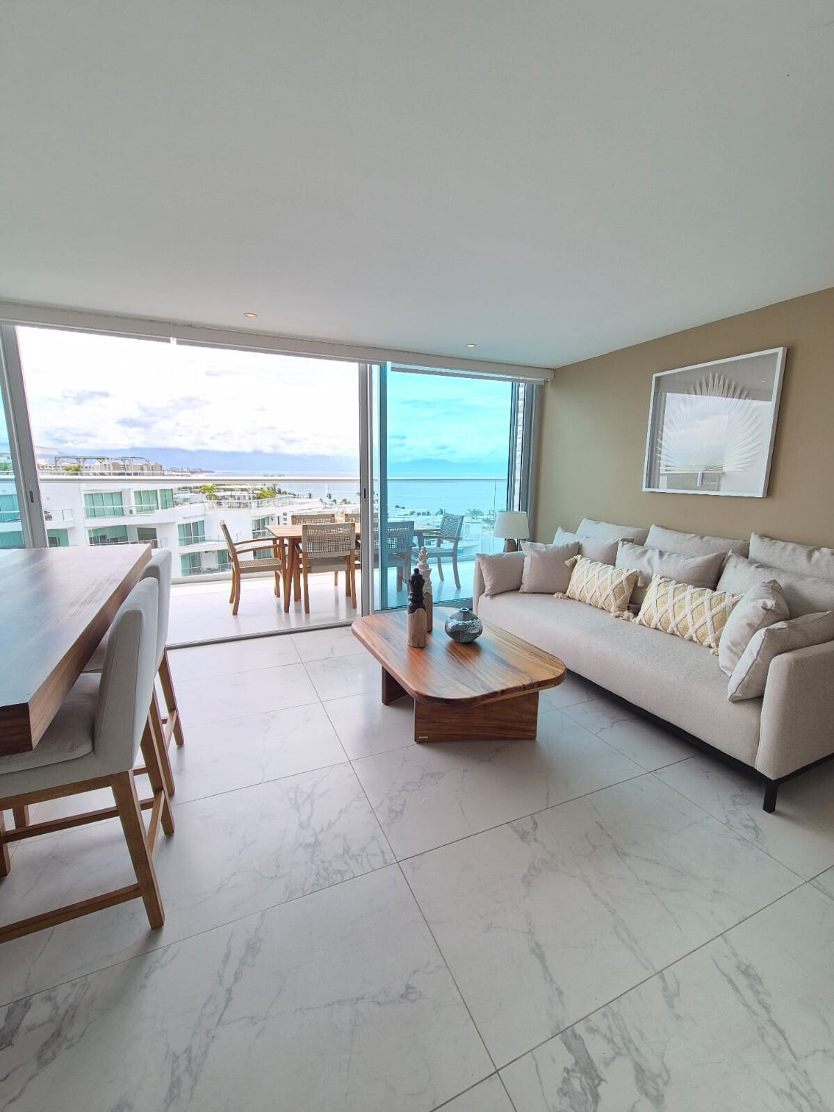 Top Airbnb: Spectacular apartment by the beach! in Bucerías