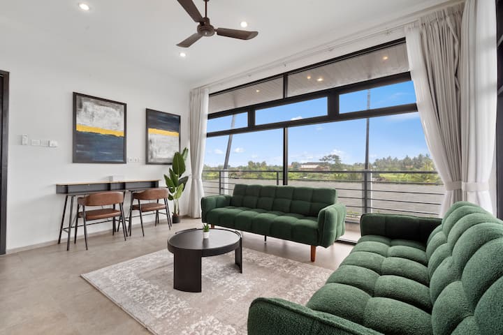 Bureau, salle de réunion et/ou chambre à deux lits.