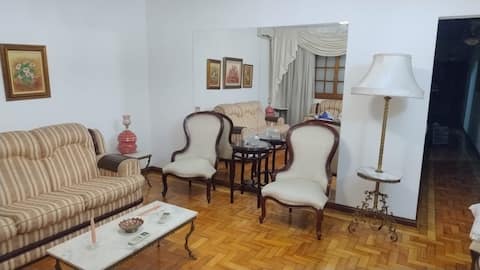 Elegant House | Air Conditioning | Garage and Barbecue Area