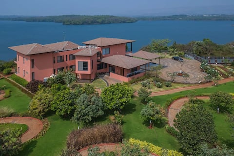 Sarvam - 4 BHK Luxe Villa - W/ Pool & Lake View