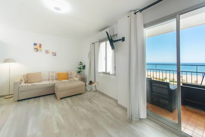 Bright Studio W/ Sea View & Elevator - Empuriabrava