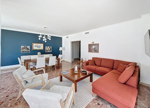 Top performing Airbnb: Villa Cap d’Antibes – Beaches, Sea View, Palm Trees in Antibes