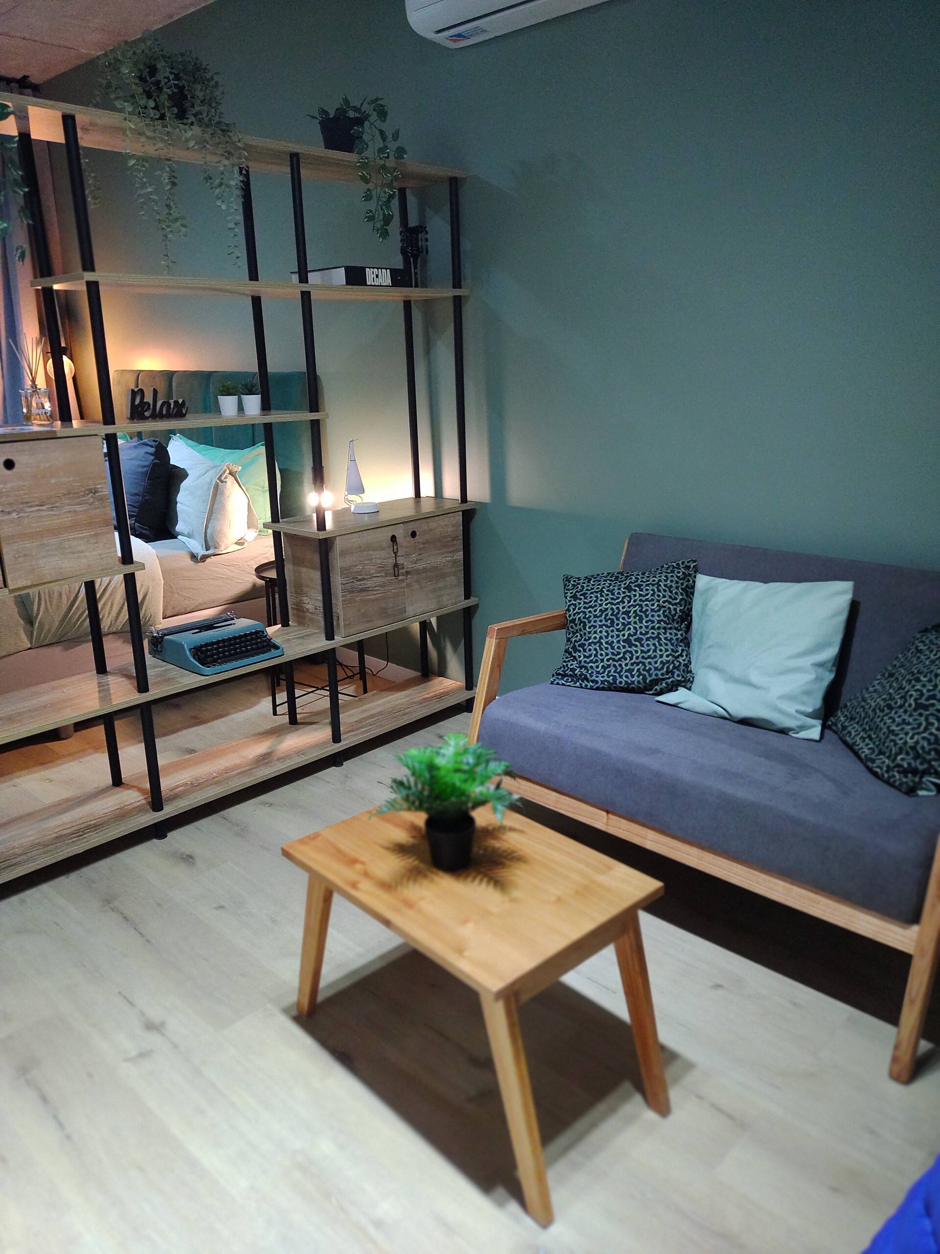Studio with amenities in Coghlan