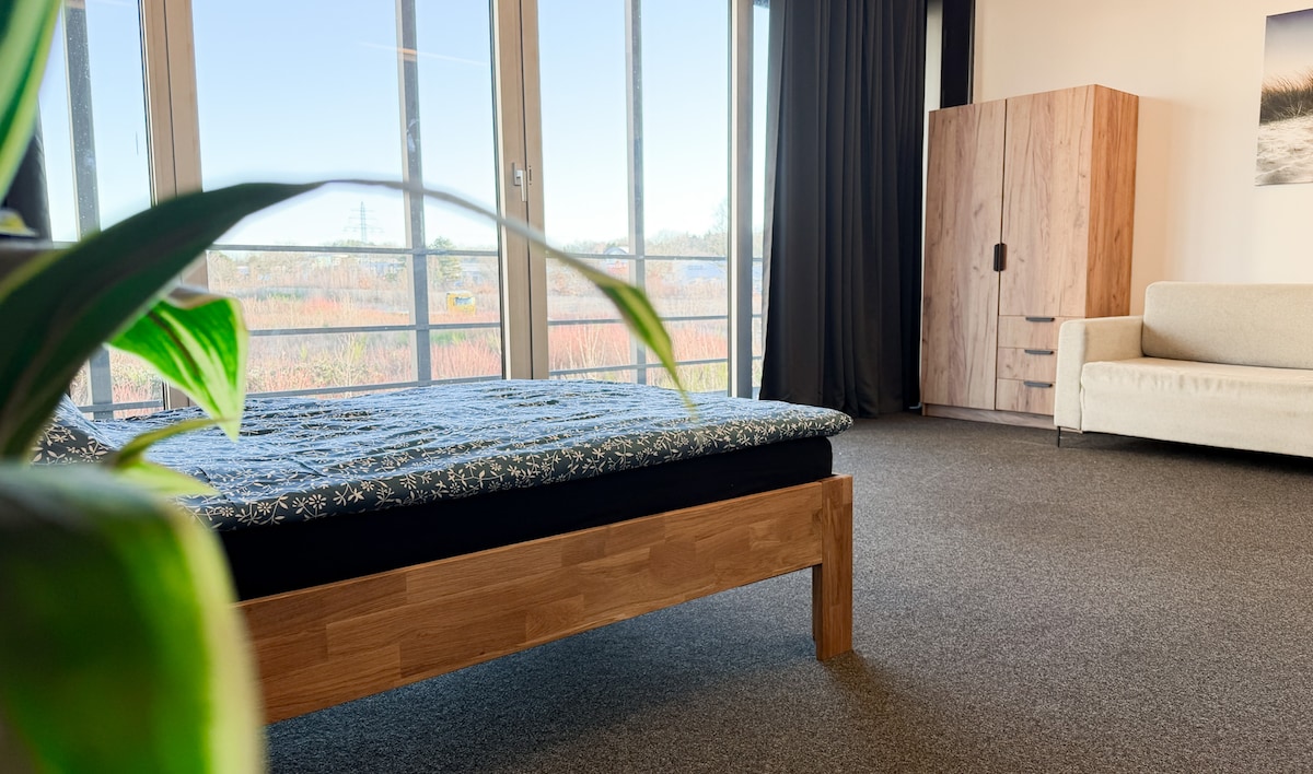 Мебелот во собата може да се разликува од фотографијата.