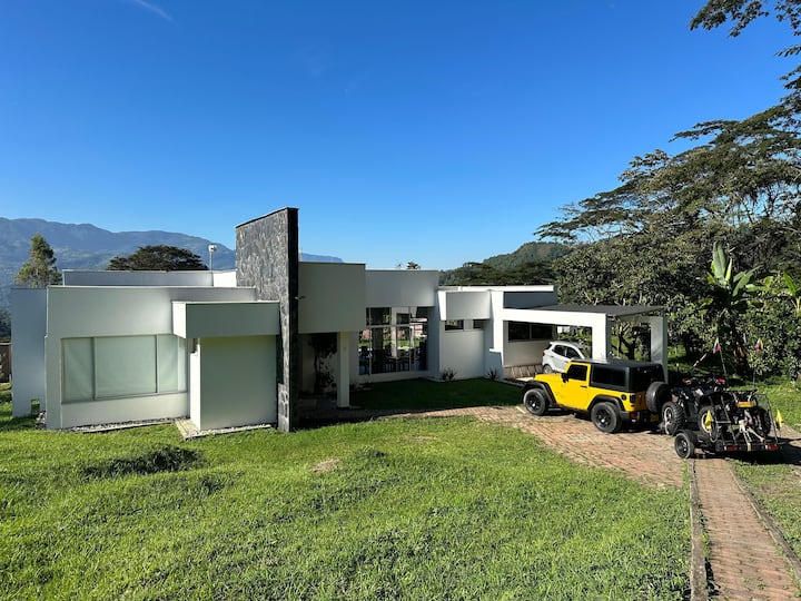 Montearroyo Country House