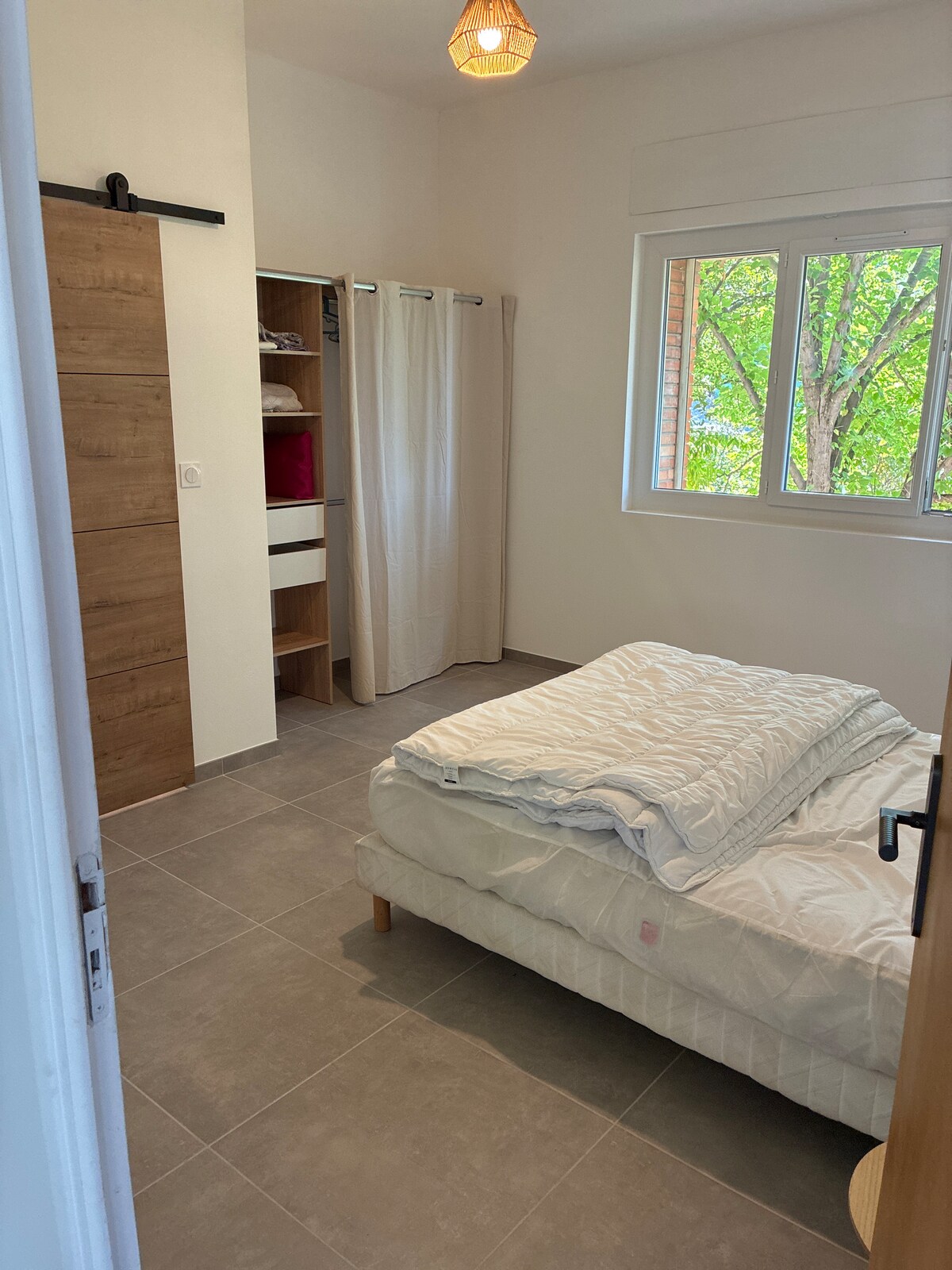 საძინებელი 2