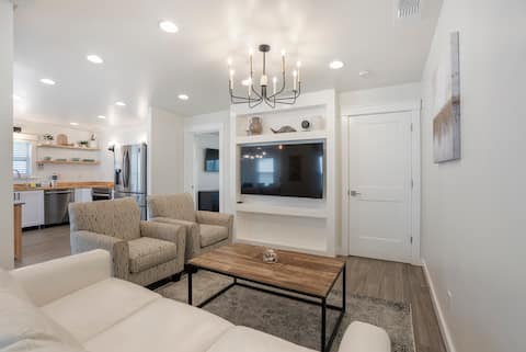 Popular Airbnb listing: The Beach Break in Panama City Beach, Florida in Panama City / Panama City Beach