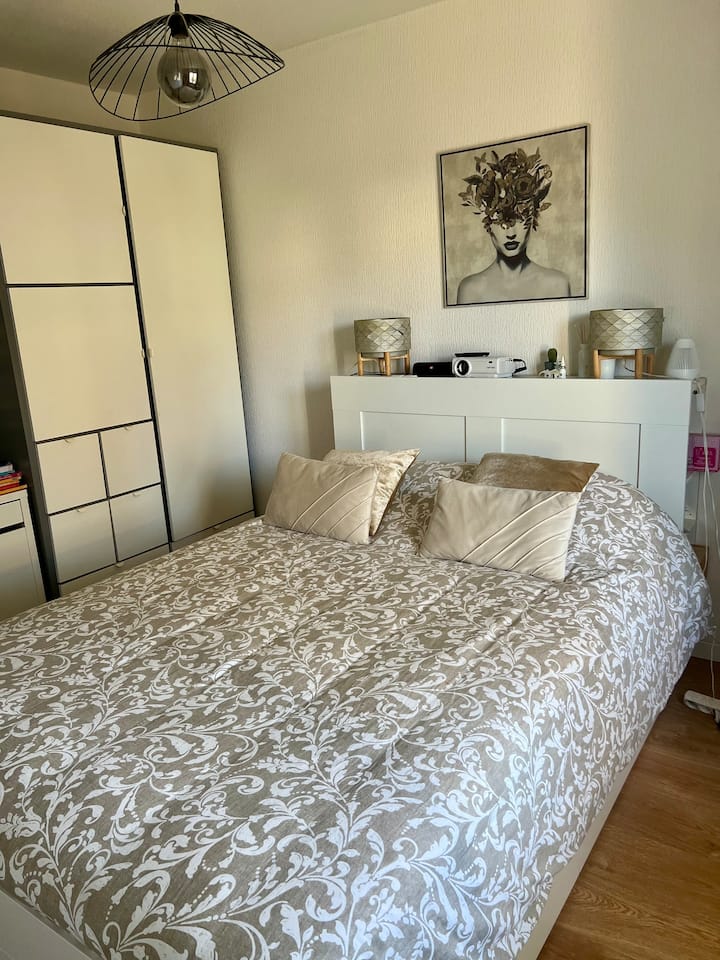 Schlafzimmer 2