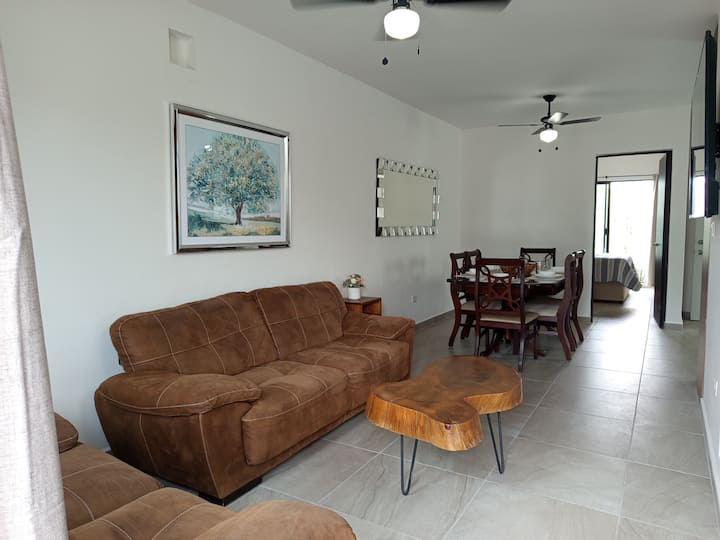 Confortable Nueva Casa Privado - Saltillo