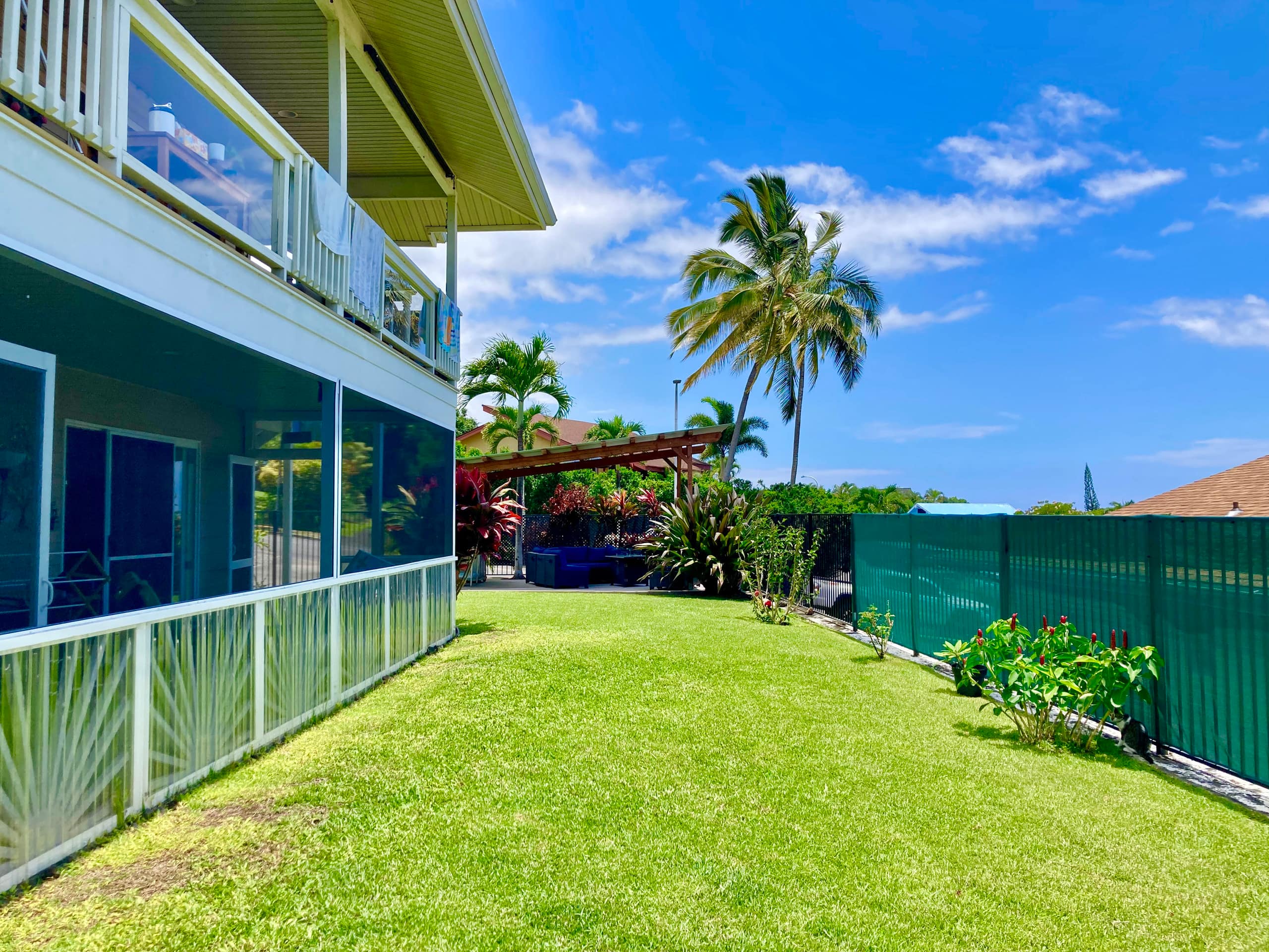 Spacious & Cozy Above Kailua Bay with A/C! - Photo 24