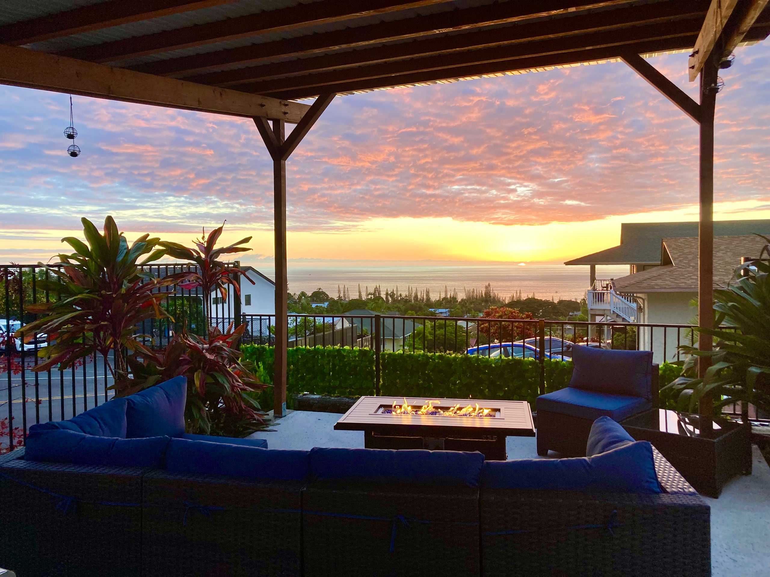 Spacious & Cozy Above Kailua Bay with A/C! - Photo 27