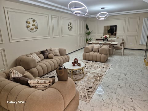 Luxury house with pool, steam room, gym