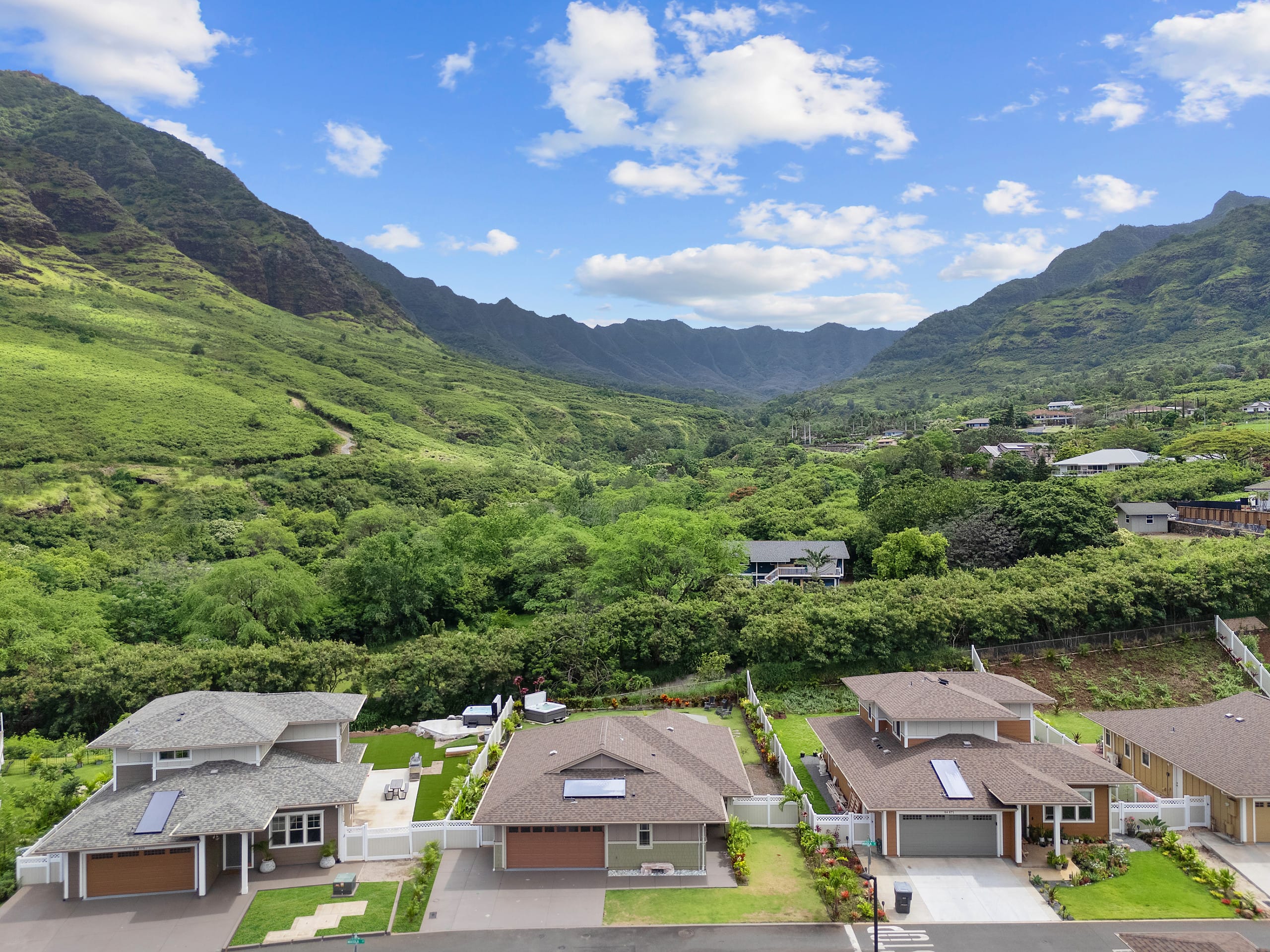 Home in Waianae · ★5.0 · 7 bedrooms · 12 beds · 5.5 private baths - Image 204