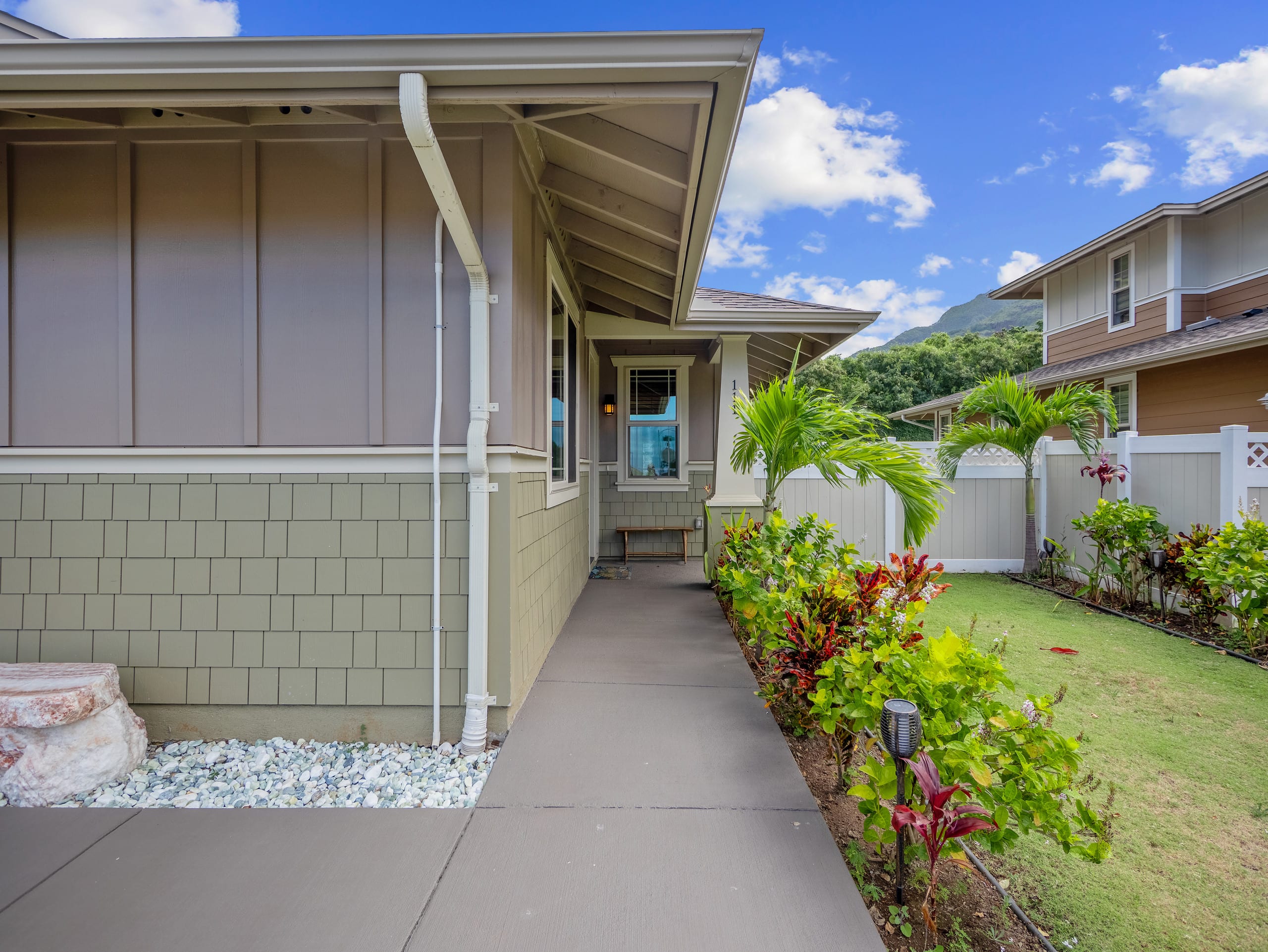 Home in Waianae · ★5.0 · 7 bedrooms · 12 beds · 5.5 private baths - Image 216
