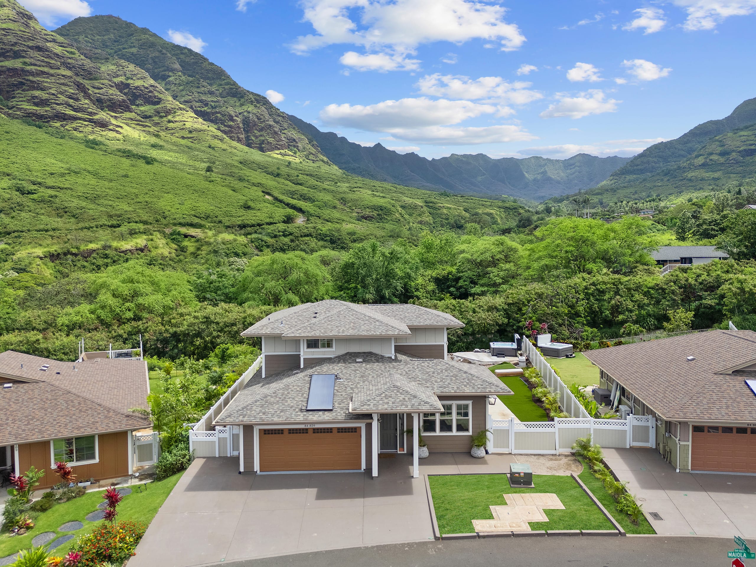 Home in Waianae · ★5.0 · 7 bedrooms · 12 beds · 5.5 private baths - Image 149