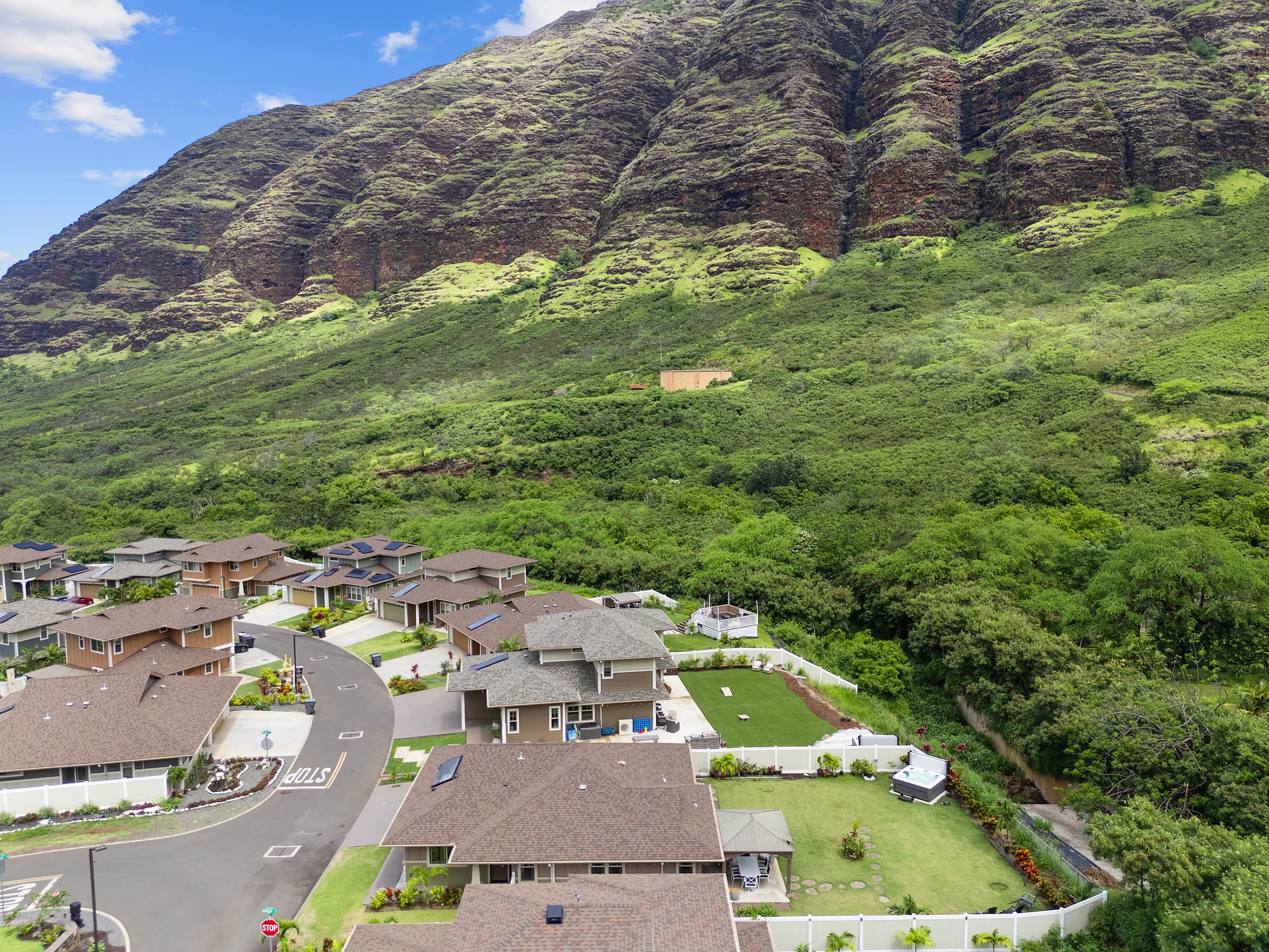 Home in Waianae · ★5.0 · 7 bedrooms · 12 beds · 5.5 private baths - Image 170