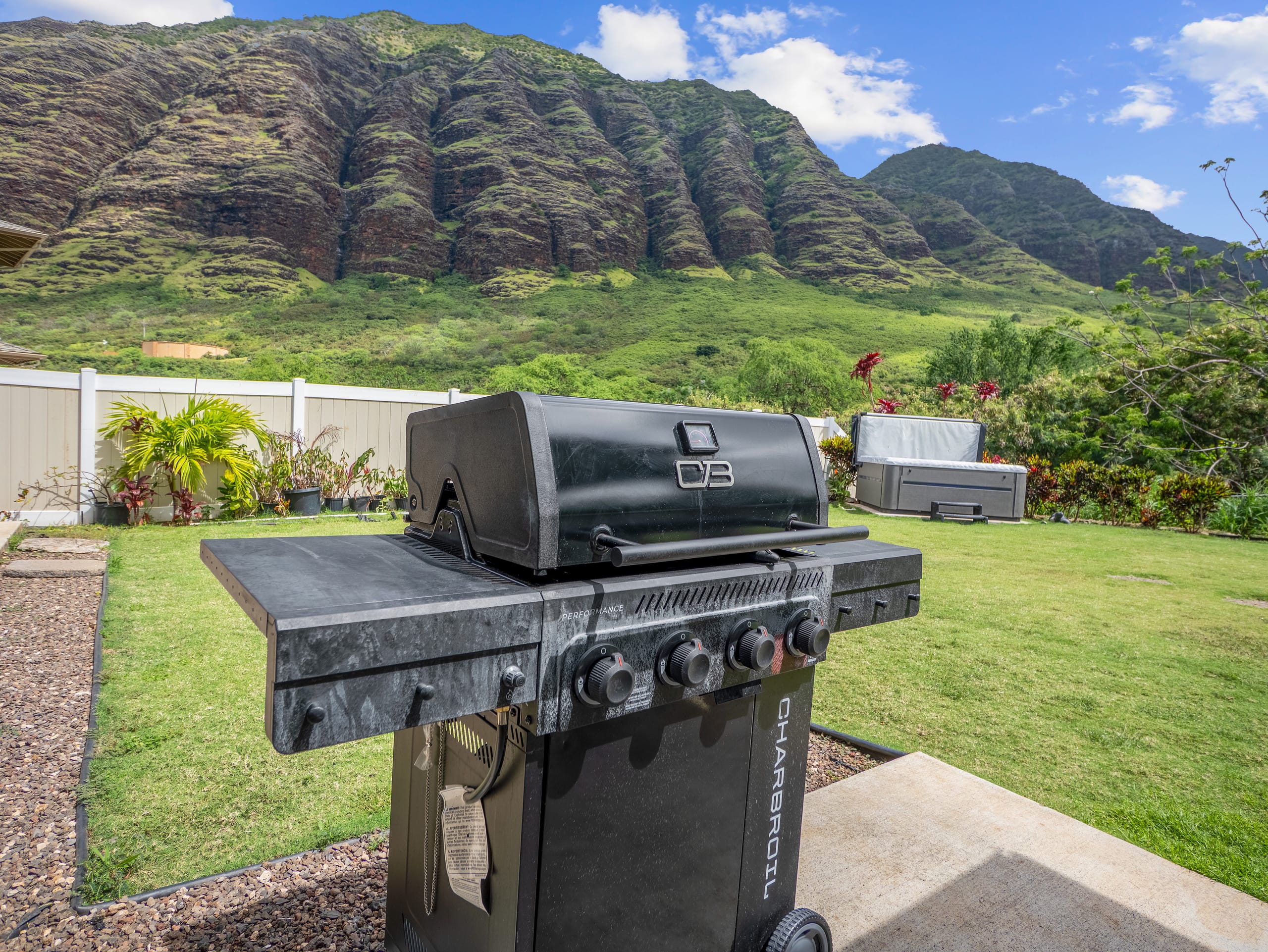 Home in Waianae · ★5.0 · 7 bedrooms · 12 beds · 5.5 private baths - Image 188