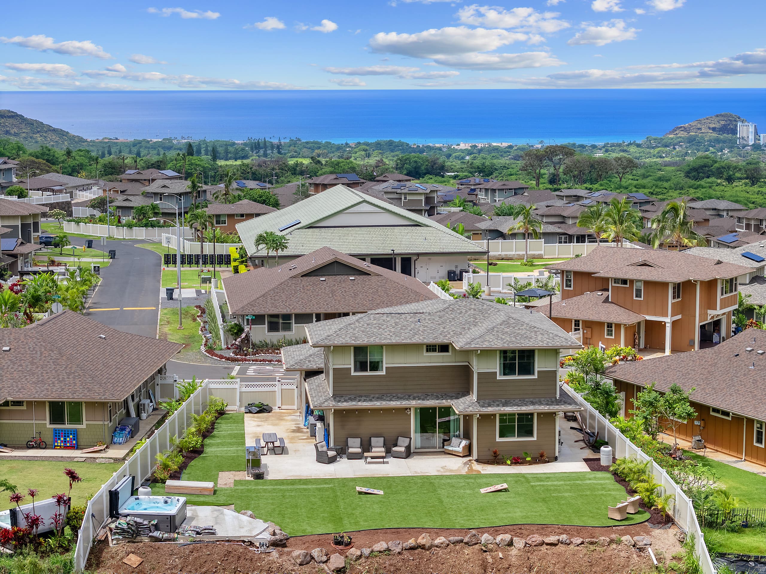Home in Waianae · ★5.0 · 7 bedrooms · 12 beds · 5.5 private baths - Image 128
