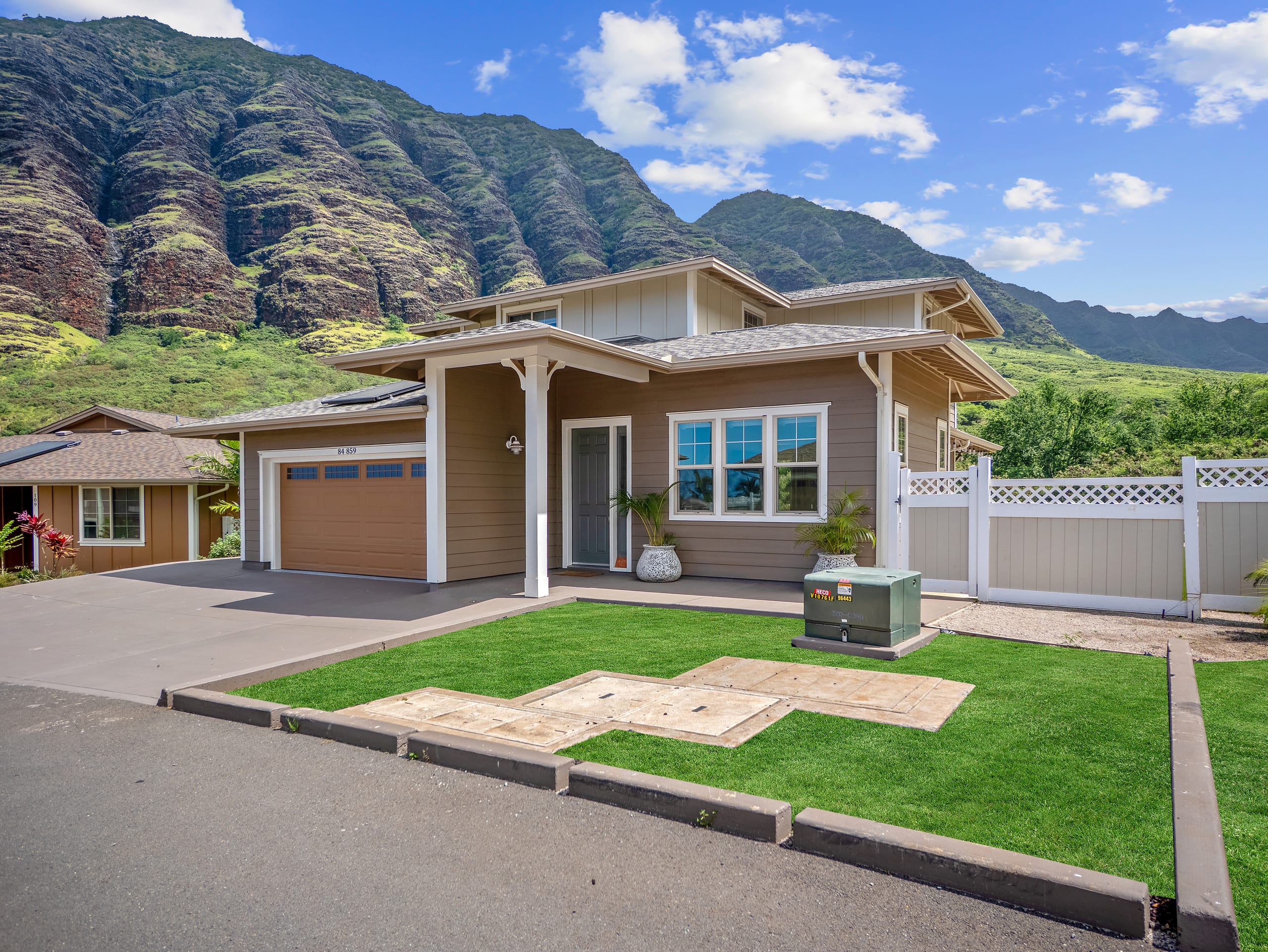 Home in Waianae · ★5.0 · 7 bedrooms · 12 beds · 5.5 private baths - Image 156